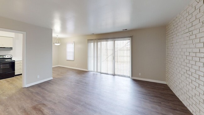 Interior Photo - The Maywood at Speedway