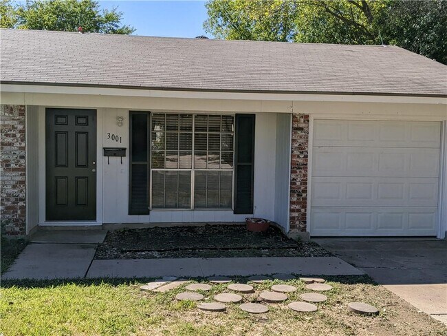 Foto del edificio - 3001 Boxdale Dr