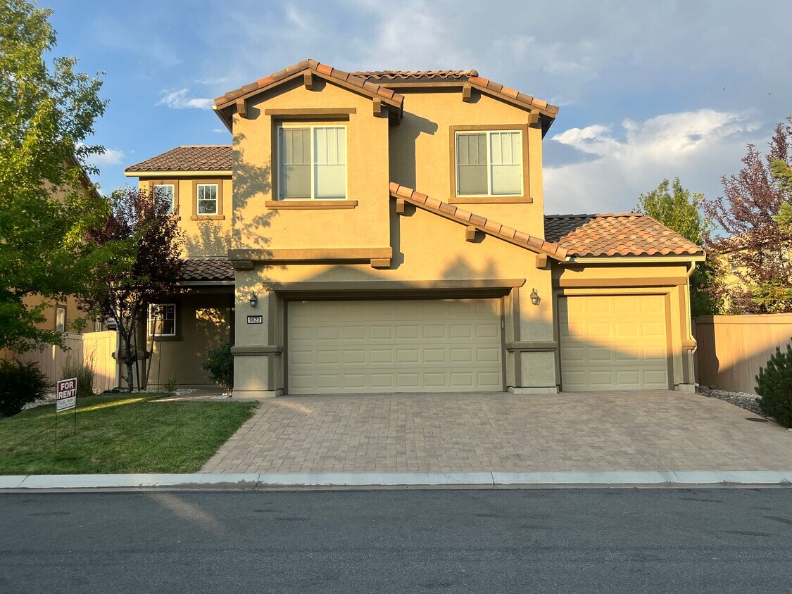 Foto principal - 9620 Eventer Ln