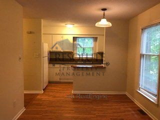 Foto del edificio - 5640 Thea Ln