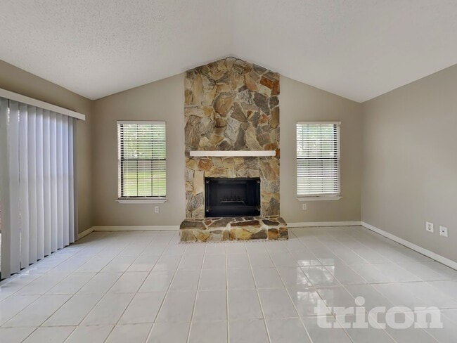 Building Photo - 11931 Marabou Ct S