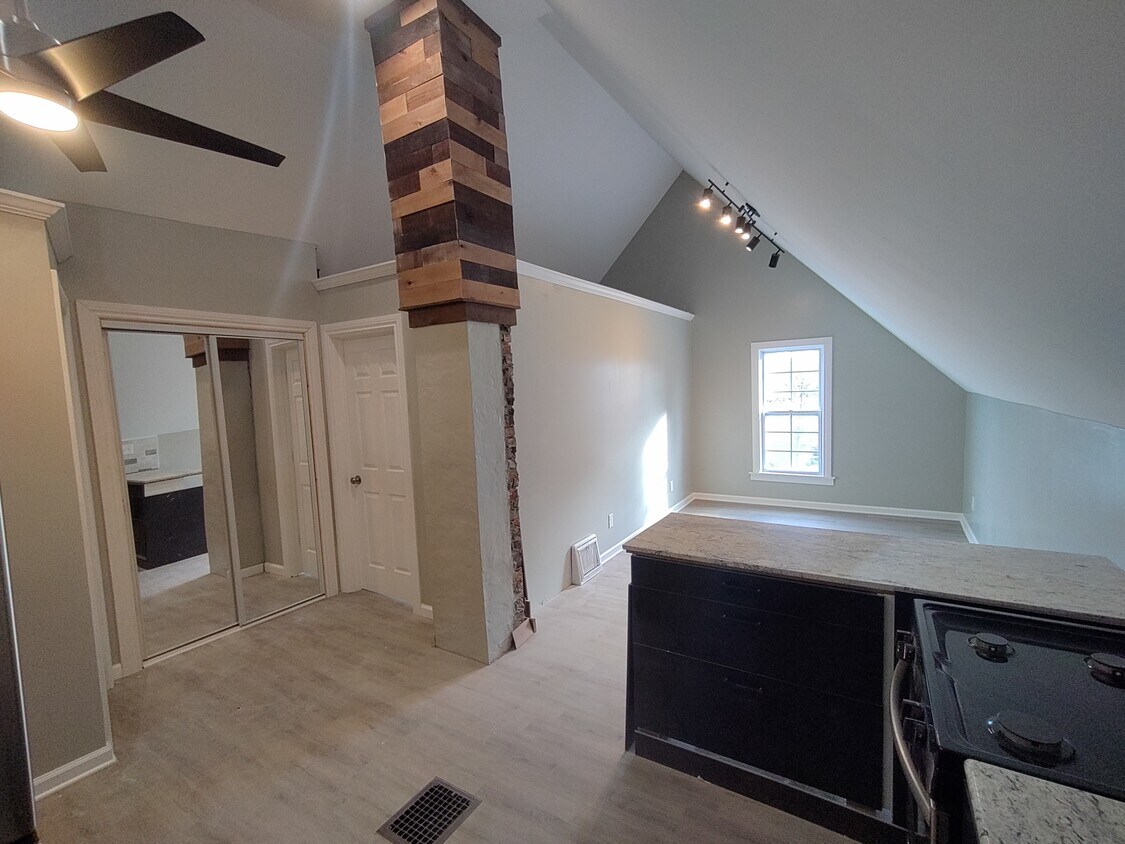 Foto principal - 71 Sawyer Ave