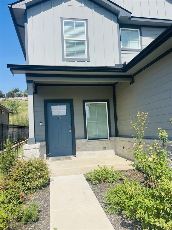 Foto principal - 121 Merrick Rd