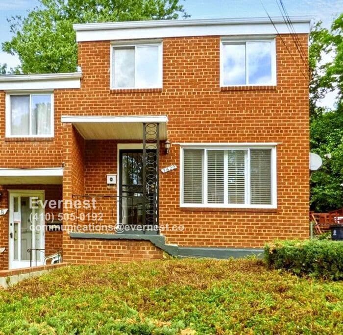 Primary Photo - 3620 Dixon St