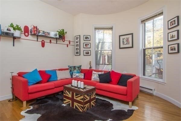 Foto principal - 214 W Canton St
