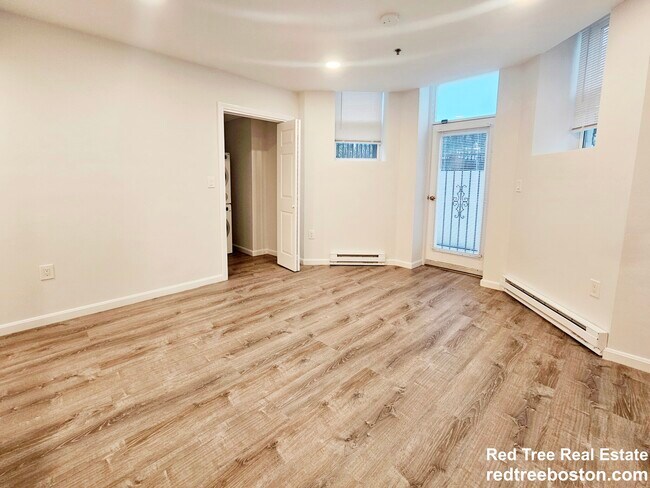 Foto del edificio - 24 Queensberry St