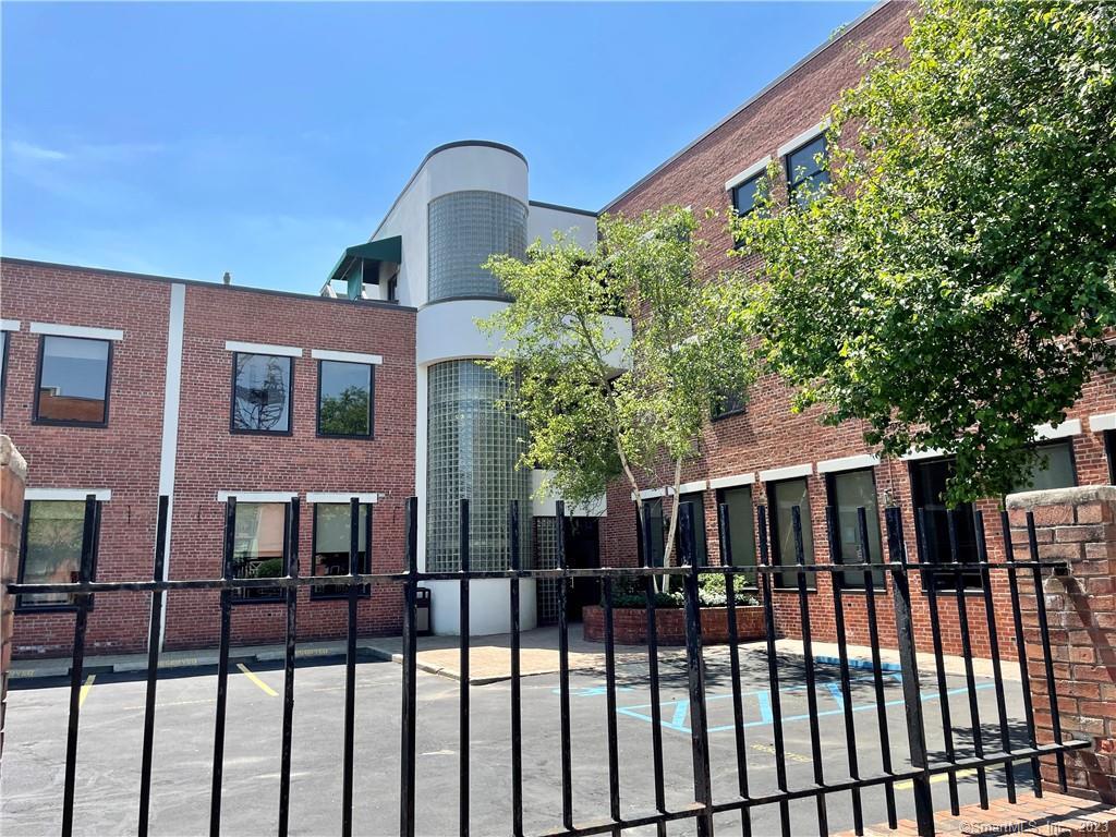 32 Haviland St Unit 206, Norwalk, CT 06854 Condo for Rent in Norwalk