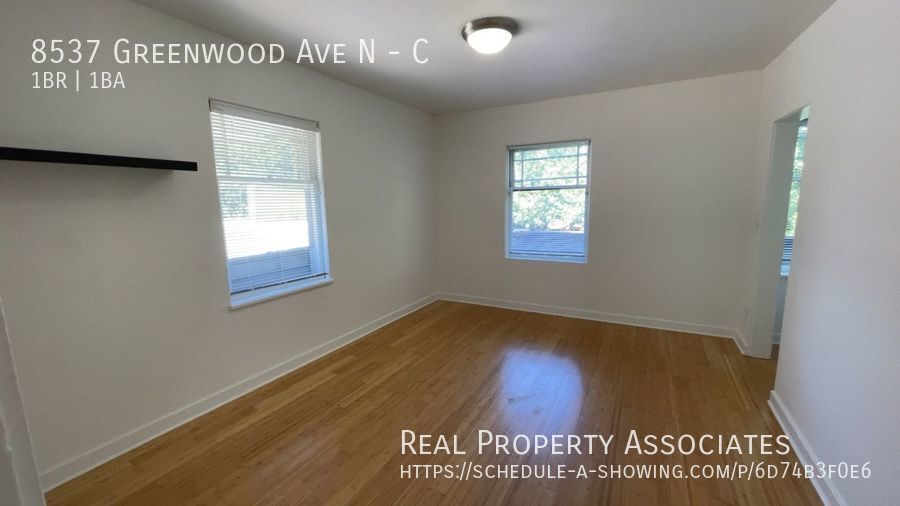 Primary Photo - Greenwood One Bedroom