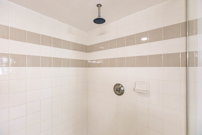 Interior Photo - Aviah Flagler Village
