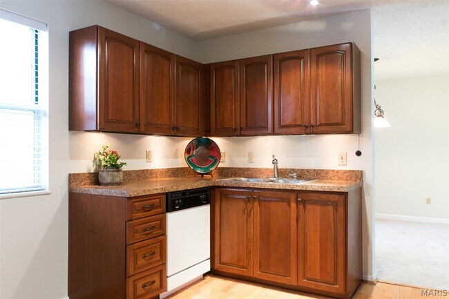 Foto del edificio - 9071 Wrenwood Ln