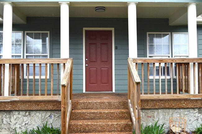 Photo - 404 Delaware Ave House