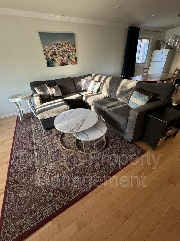 Photo du bâtiment - 1326 Hopewell Ave