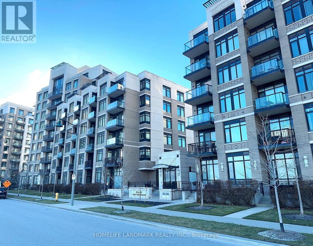 Photo principale - 131-131 Upper Duke Crescent