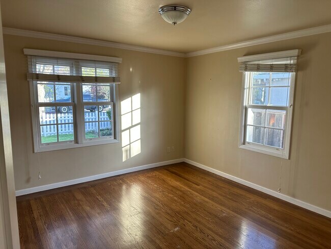 Bedroom 1 - 700 Live Oak Ave