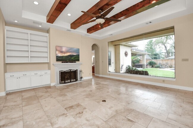 Foto del edificio - 1611 Lynnview Dr