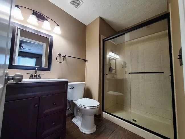 Foto del edificio - 5980 Pennington Creek Dr