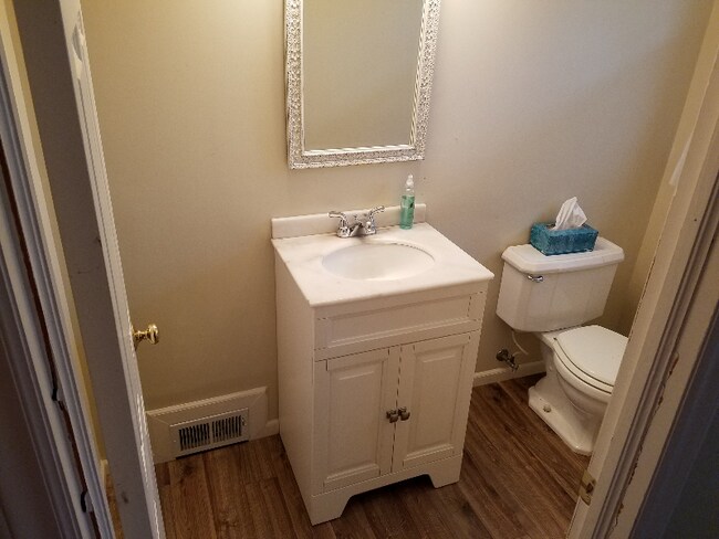 Foto del edificio - 4427 Kernersville Rd