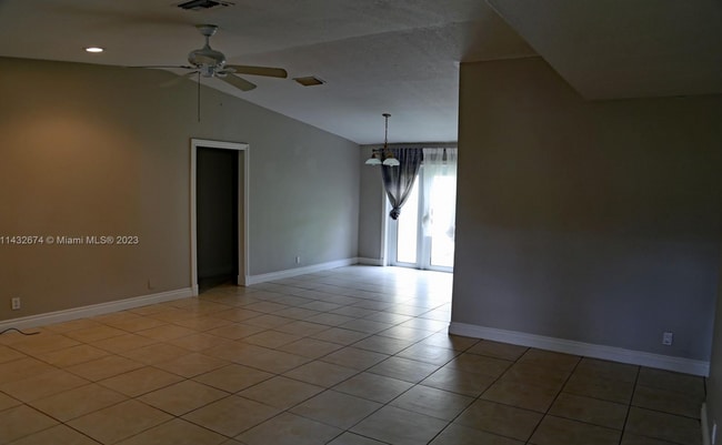 Building Photo - 11701 NW 27th Ct