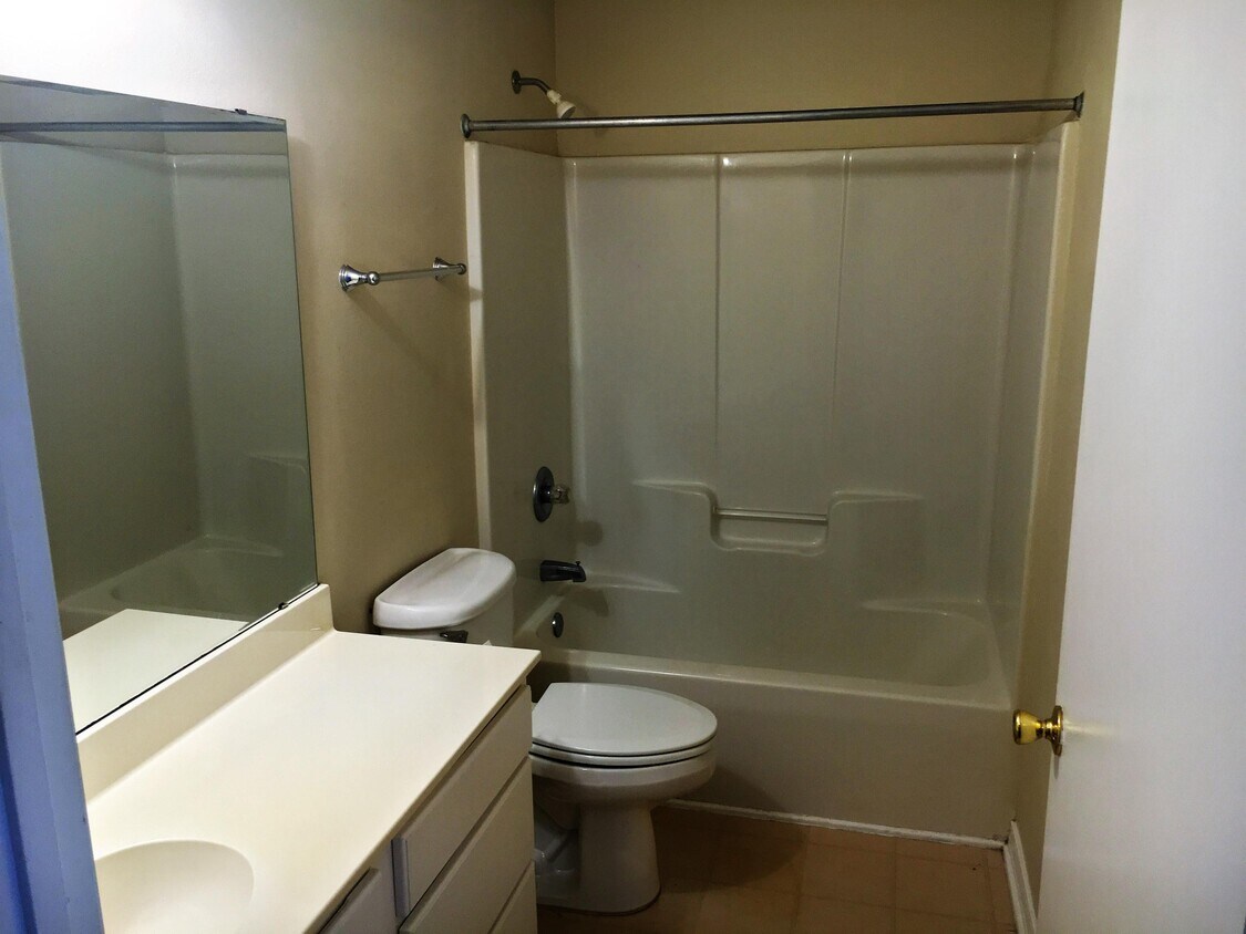 Building Photo - 772 Rockport Ct