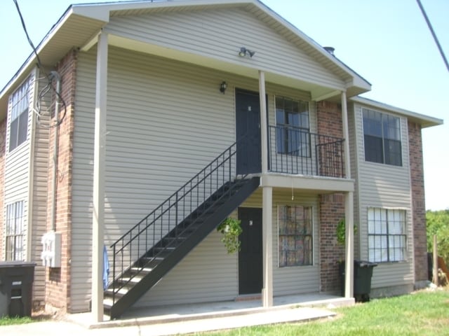 Building Rear Photo - 8147 Keel St