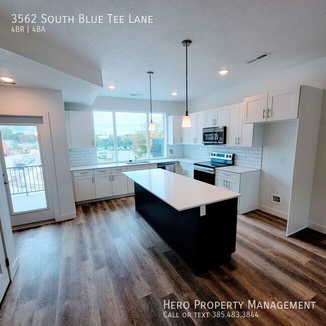 Foto del edificio - 3562 Blue Tee Ln