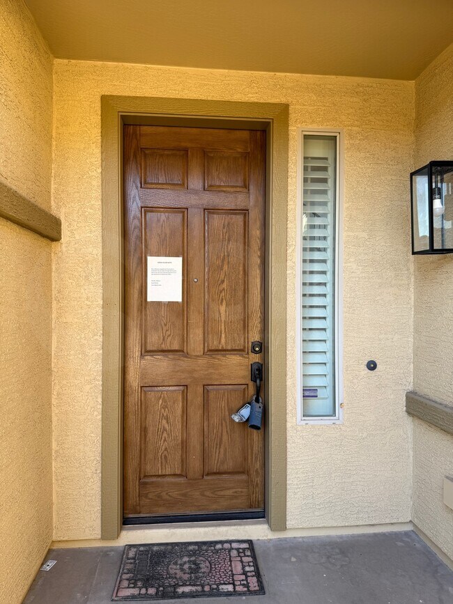 Building Photo - 1542 W Homestead Dr