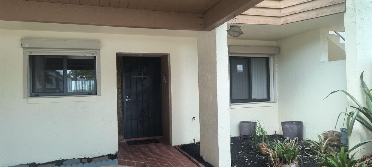 Foto principal - 1611 Minutemen Causeway
