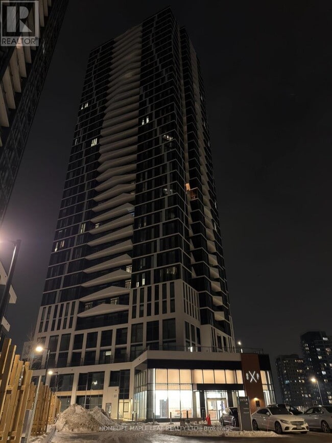 Building Photo - 25 Wellington St S