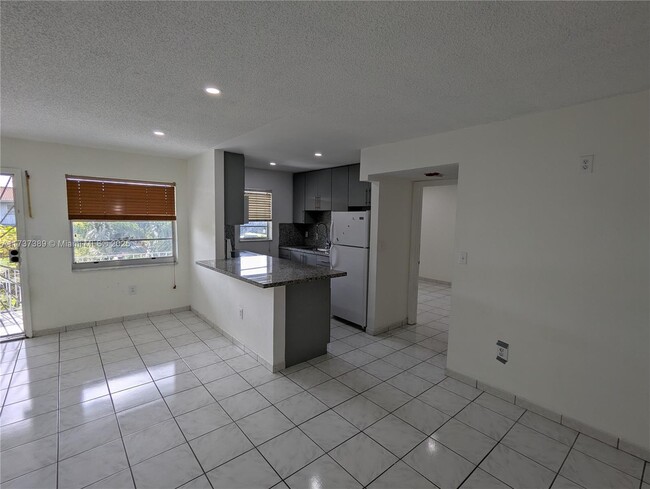 Foto del edificio - 4050 NW 135th St