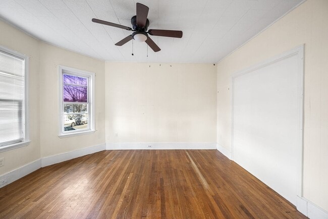 Foto del edificio - 12 Porter St