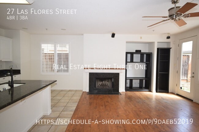 Building Photo - 27 Las Flores St