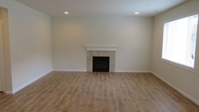 Foto del edificio - 4807 51st Ave Ct W