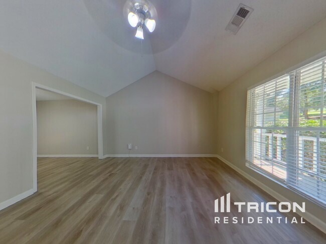 Foto del edificio - 699 Creek Stone Dr