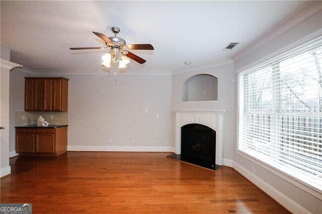 Building Photo - 3528 Pecos Ln