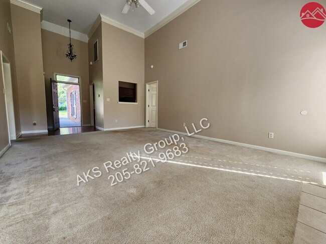 Foto del edificio - 2045 Forest Lakes Ln