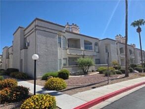 Building Photo - 3150 N Soft Breezes Dr