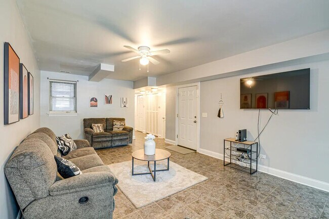 Foto del edificio - 6210 S Evans Ave