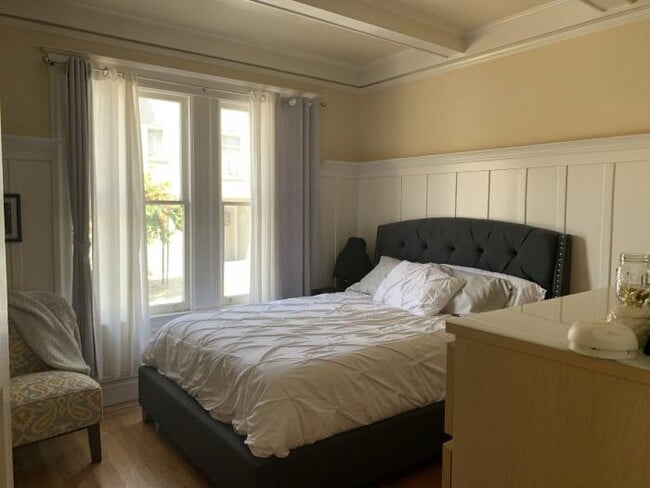 Building Photo - 4 bedroom in San Francisco CA 94109