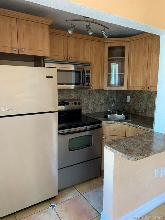 Building Photo - 4025 Indian Creek Dr