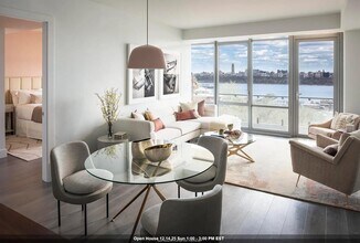 Building Photo - 320 Adolphus Ave