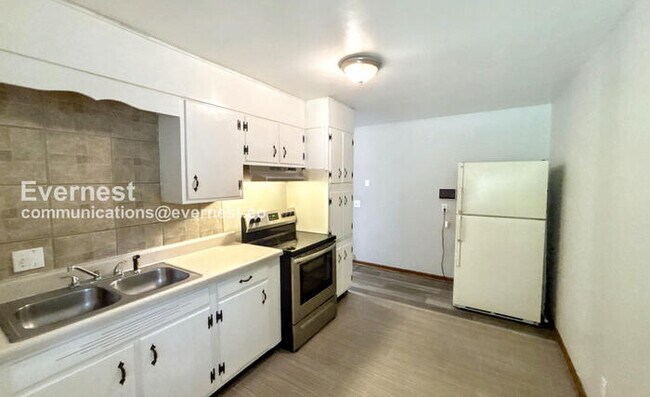 Foto del edificio - 2801 Berkley Dr
