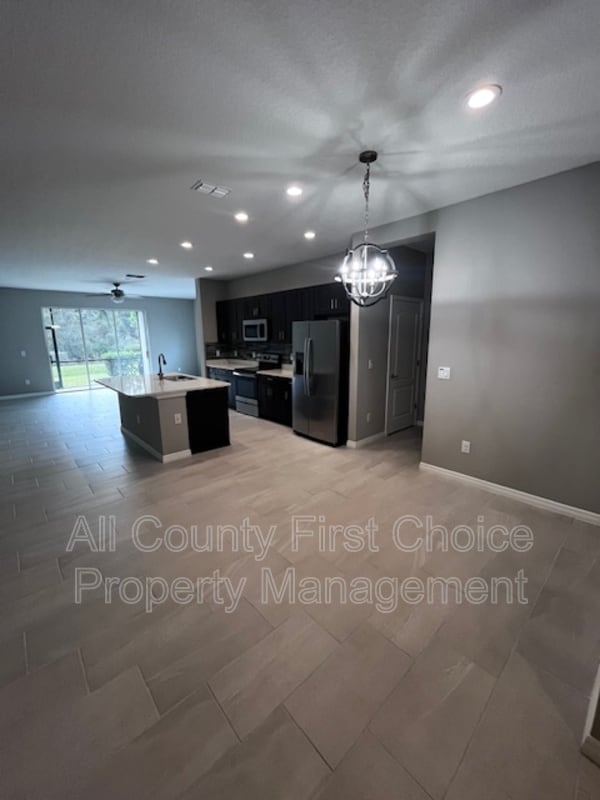 Foto del edificio - 8525 Canyon Creek Trail