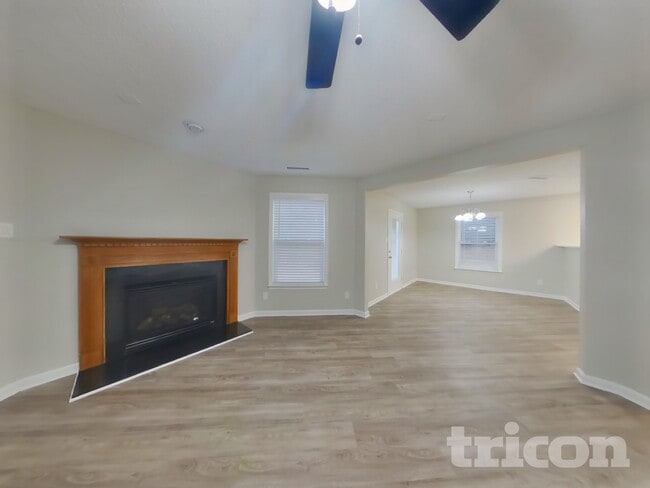 Building Photo - 14239 Hartwell Farm Dr