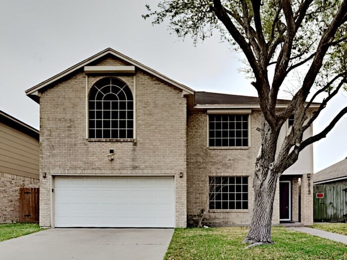 Primary Photo - No Application Fees* $500 Off 1st Month Rent*