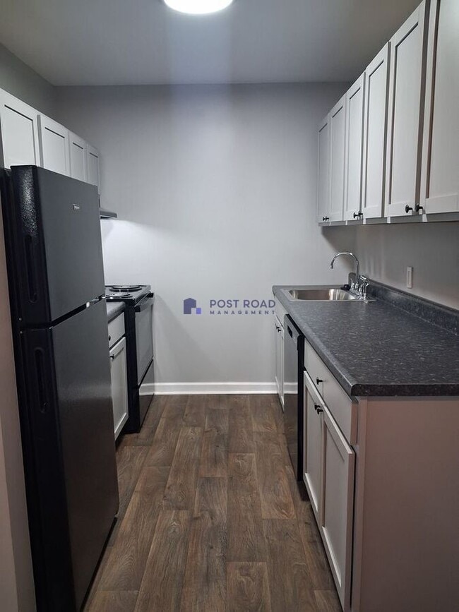 Foto del edificio - 2942 S Osage Ave