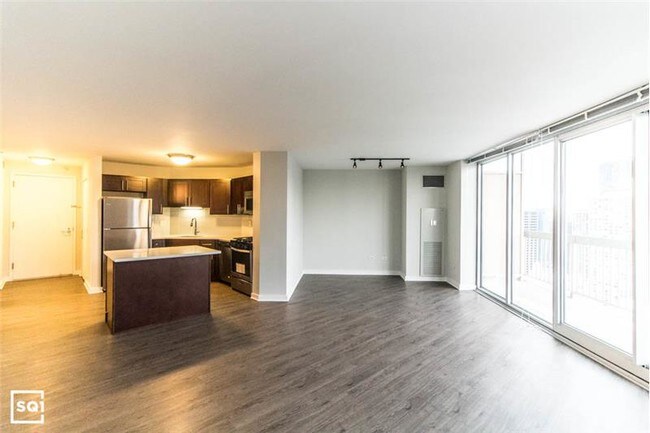 Foto del edificio - 530 N State St