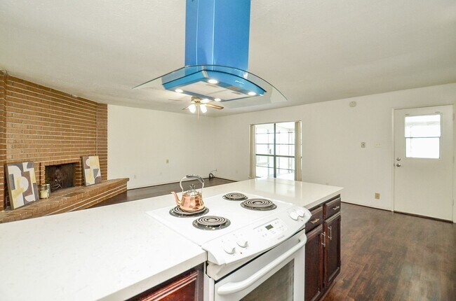 Foto del edificio - 17518 Autumn Trails Ln