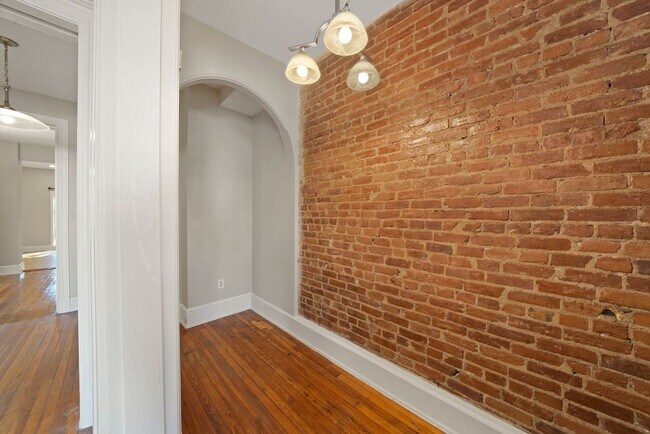 Foto del edificio - 1837 North Capitol St NE