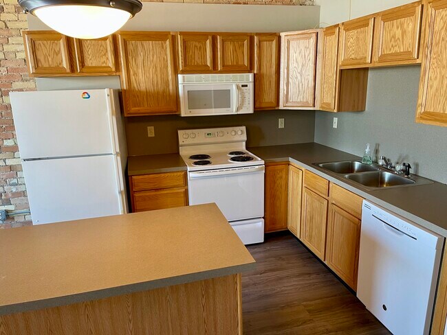 Foto del edificio - 940 Monroe Ave NW