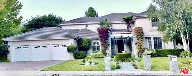 Building Photo - 23931 Aspen Way